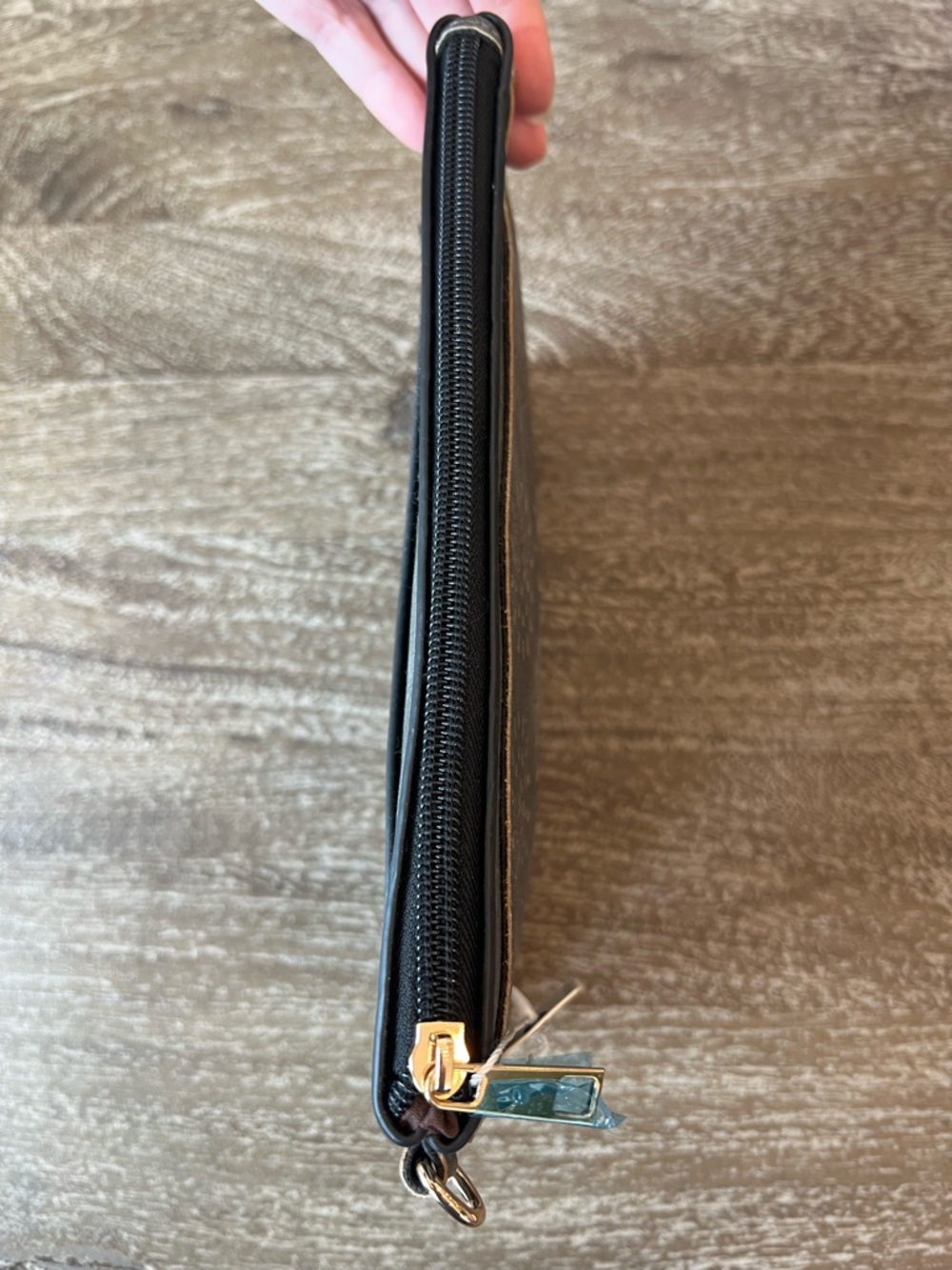Be Clever faux leather Gray Wristlet Clutch with Cutouts - Picture 3 of 8